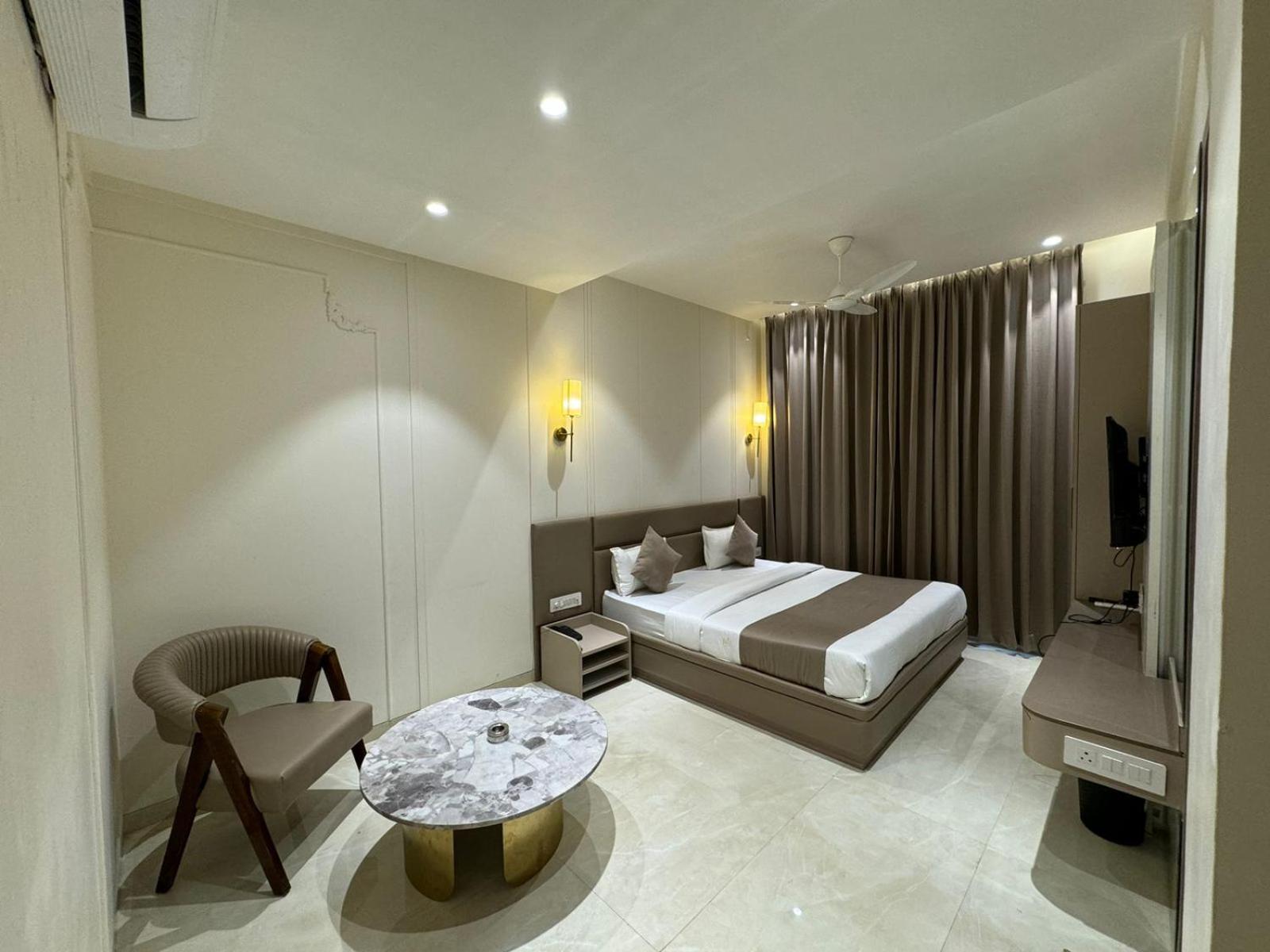 Hotel Fortune Inn โบปาล ภายนอก รูปภาพ