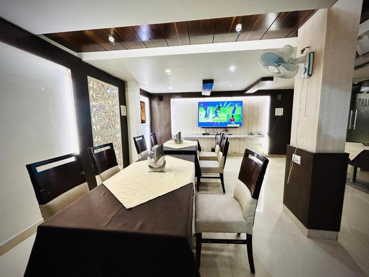 Hotel Fortune Inn โบปาล ภายนอก รูปภาพ